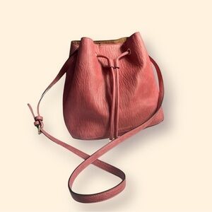 NWOT CALVIN KLEIN Mauve Gabrianna Novelty Bucket Shoulder Bag